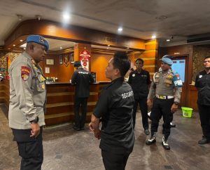 Sihumas Polres KarPropam Polres Karimun Sisir THM, Pastikan Disiplin Personel Terjaga
